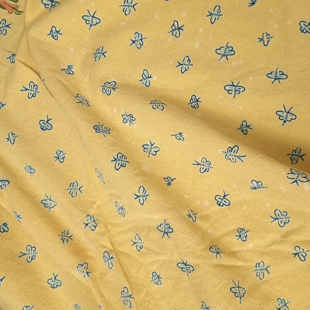 Williams-Sonoma Round Yellow Tablecloth Bees Floral Border Cotton French Country